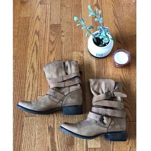 Steve Madden Tan Brown Booties